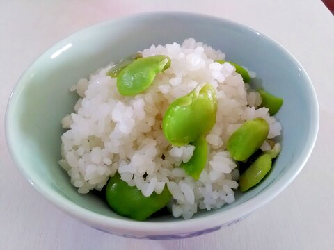 旬の一品☆そら豆ご飯